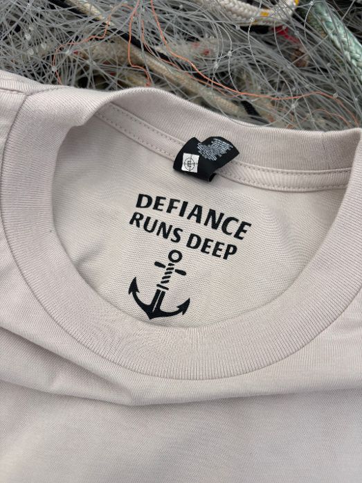 The signature Kraken Skull T-shirt (off white)