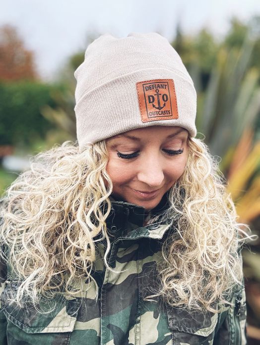 Light Knit Leather Patch Beanie (Stone)