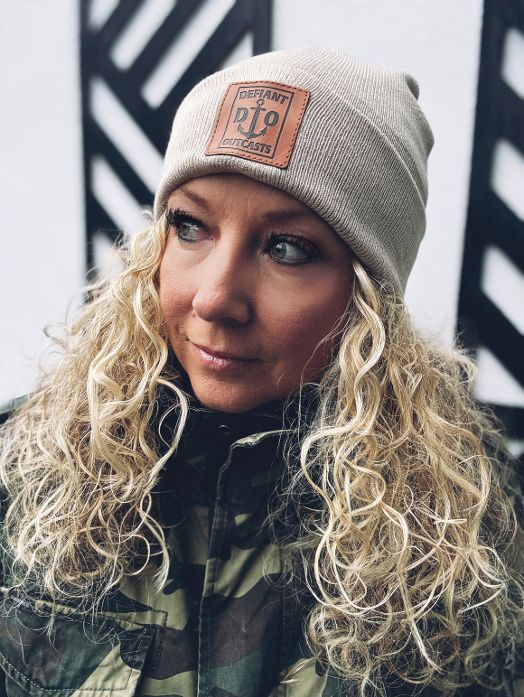 Light Knit Leather Patch Beanie (Stone)