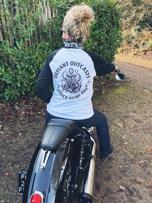 Long Sleeve Kraken Anchor (Black & White)