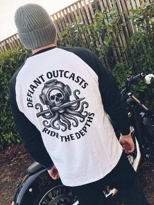 Long Sleeve Diver Dagger (Black/White)